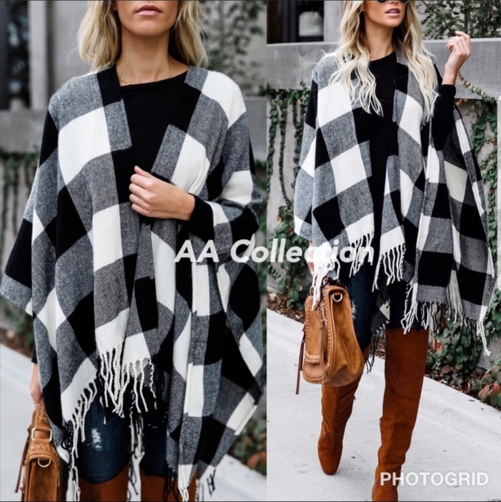 Buffalo Check Plaid Tassel Shawl Sweater Poncho